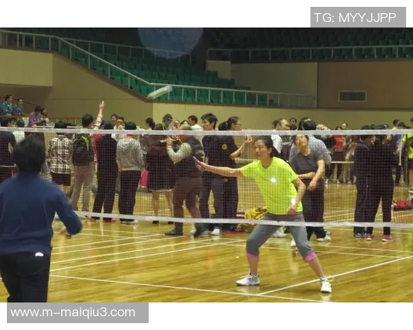 羽毛球巨献揭秘上海羽毛球队默契配合与训练秘诀