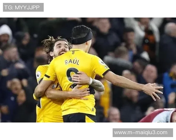 英超羽毛球专题深入探讨杭州羽毛球队默契配合与战术运用